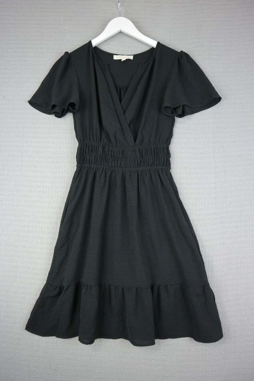 Monteau Los Angeles Black Smocked Waist Flounce Sleeve Fit and Flare Dress Size